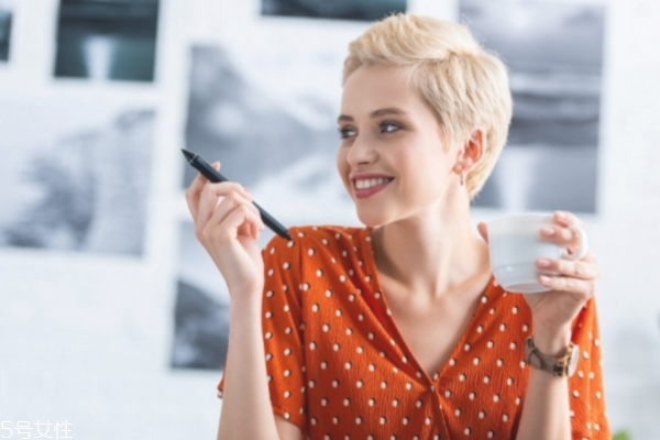 內(nèi)雙怎么貼雙眼皮貼 單眼皮內(nèi)雙眼妝步驟教程 內(nèi)雙怎么貼雙眼皮貼 單眼皮內(nèi)雙眼妝步驟教程