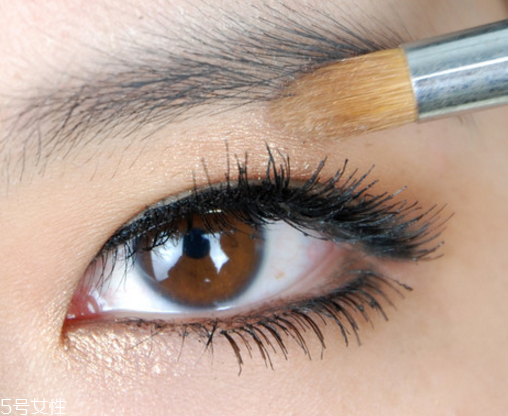 內(nèi)雙怎么貼雙眼皮貼 單眼皮內(nèi)雙眼妝步驟教程 內(nèi)雙怎么貼雙眼皮貼 單眼皮內(nèi)雙眼妝步驟教程