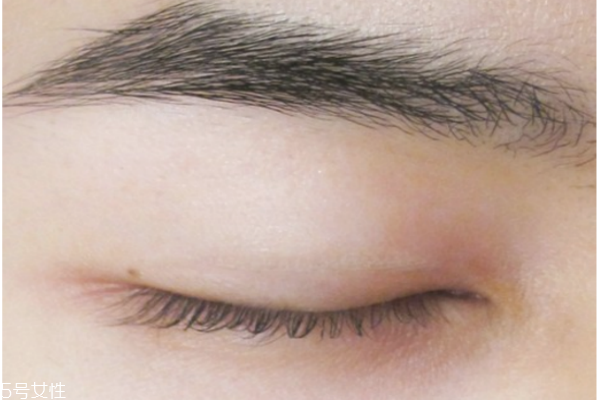 單眼皮自然變雙眼皮的化妝技巧 簡單5步變外雙大眼妹 單眼皮自然變雙眼皮的化妝技巧 簡單5步變外雙大眼妹