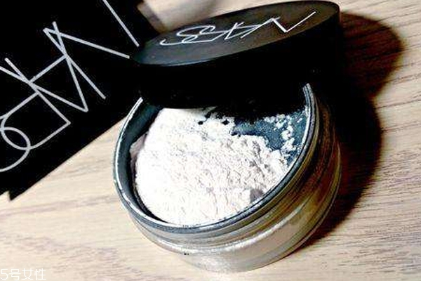 nars散粉和粉餅?zāi)膫€(gè)好 4大不同誰(shuí)更好用 nars散粉和粉餅?zāi)膫€(gè)好 4大不同誰(shuí)更好用