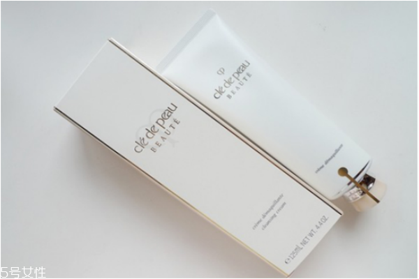 長痘適合什么卸妝產(chǎn)品 這些卸妝產(chǎn)品你了解一下 長痘適合什么卸妝產(chǎn)品 這些卸妝產(chǎn)品你了解一下