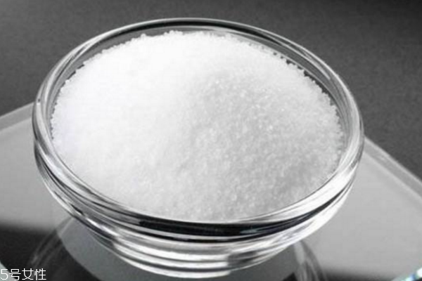 鹽的美容功效與作用 美麗小貼士 鹽的美容功效與作用 美麗小貼士