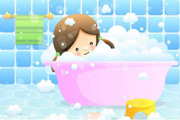 冬天感冒了能洗澡嗎 冬天早上洗澡好還是晚上洗澡好 冬天感冒了能洗澡嗎 冬天早上洗澡好還是晚上洗澡好