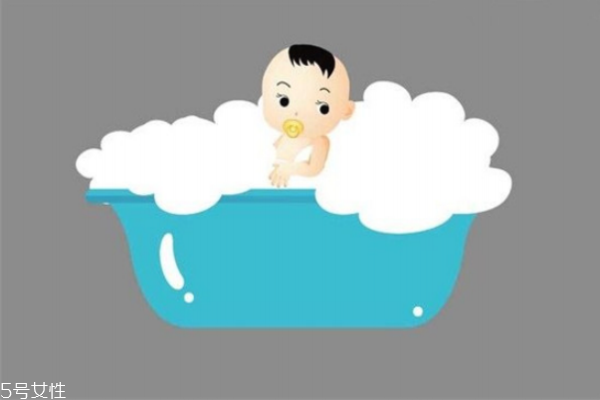 冬天感冒了能洗澡嗎 冬天早上洗澡好還是晚上洗澡好 冬天感冒了能洗澡嗎 冬天早上洗澡好還是晚上洗澡好