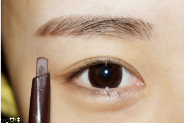 畫(huà)眉怎么畫(huà)才好看 簡(jiǎn)單畫(huà)眉毛的技巧圖解 畫(huà)眉怎么畫(huà)才好看 簡(jiǎn)單畫(huà)眉毛的技巧圖解