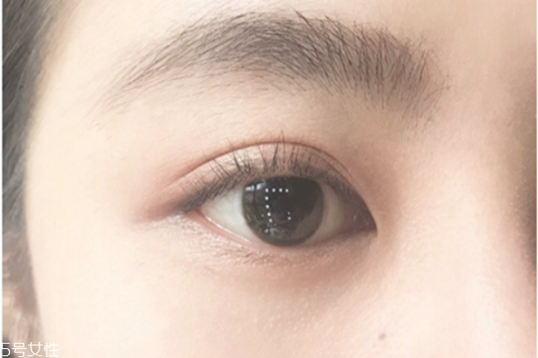 睫毛夾有什么用 睫毛夾的正確用法 睫毛夾有什么用 睫毛夾的正確用法