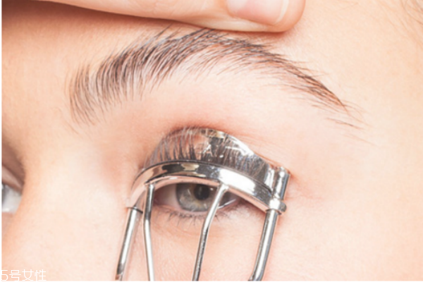 什么牌子的睫毛夾好 好用的睫毛夾排行榜 什么牌子的睫毛夾好 好用的睫毛夾排行榜
