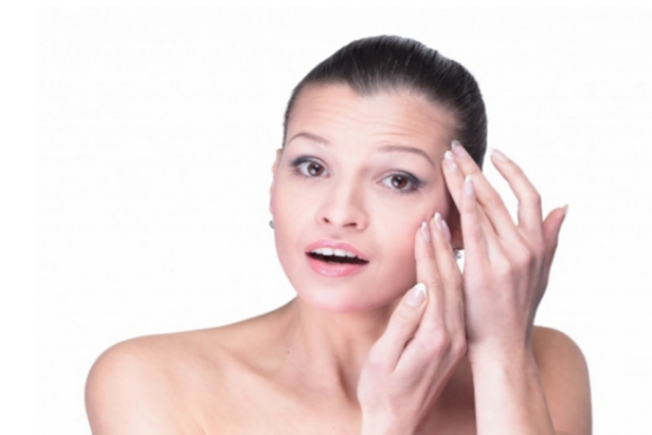 黃瓜敷臉前要洗臉嗎 黃瓜敷臉注意事項 黃瓜敷臉前要洗臉嗎 黃瓜敷臉注意事項