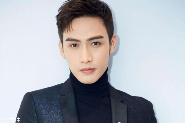 男神是怎么養(yǎng)成的，3分鐘速成法