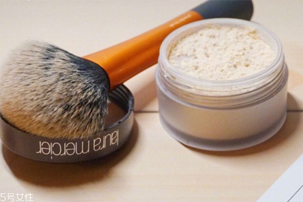 控油蜜粉哪個(gè)牌子好 熱搜5款控油蜜粉 控油蜜粉哪個(gè)牌子好 熱搜5款控油蜜粉