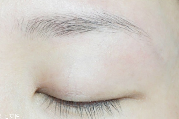 平眉毛怎么畫 畫眉毛技巧步驟圖片 平眉毛怎么畫 畫眉毛技巧步驟圖片
