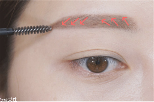 平眉毛怎么畫 畫眉毛技巧步驟圖片 平眉毛怎么畫 畫眉毛技巧步驟圖片
