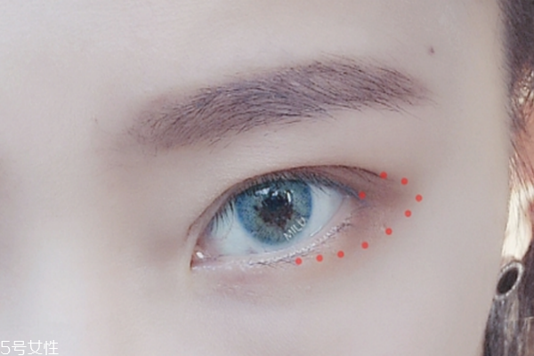 性冷淡妝容教程 最新流行70年代妝容 性冷淡妝容教程 最新流行70年代妝容