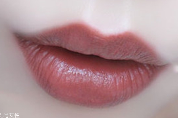 紀(jì)梵希105和109哪個(gè)好看 109顏色更深 紀(jì)梵希105和109哪個(gè)好看 109顏色更深