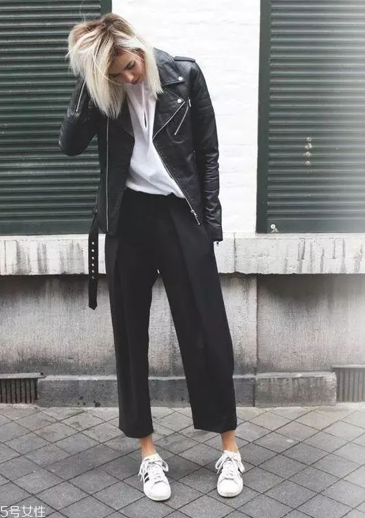 女生皮衣搭配什么褲子 皮衣搭配圖片女 女生皮衣搭配什么褲子 皮衣搭配圖片女