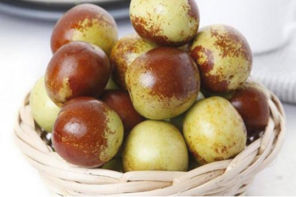 冬棗上火嗎 冬棗是酸性還是堿性 冬棗上火嗎 冬棗是酸性還是堿性