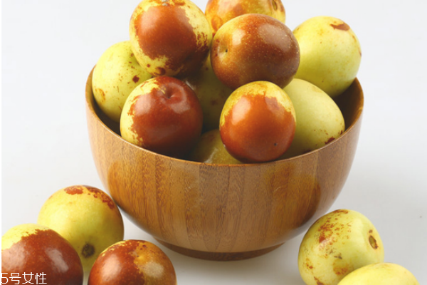 冬棗上火嗎 冬棗是酸性還是堿性 冬棗上火嗎 冬棗是酸性還是堿性