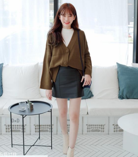 秋冬女生怎么穿衣搭配 秋冬女生穿衣搭配技巧 秋冬女生怎么穿衣搭配 秋冬女生穿衣搭配技巧