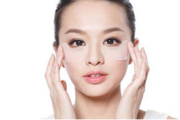 眼部細(xì)紋怎么去除 眼部護(hù)理誤區(qū)要知道 眼部細(xì)紋怎么去除 眼部護(hù)理誤區(qū)要知道