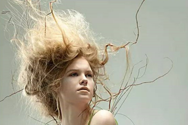 一到冬天頭發(fā)容易開叉，這可怎么辦