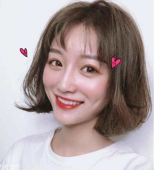 短發(fā)燙染什么樣的造型好看 不燙不染的女生短發(fā)發(fā)型 短發(fā)燙染什么樣的造型好看 不燙不染的女生短發(fā)發(fā)型