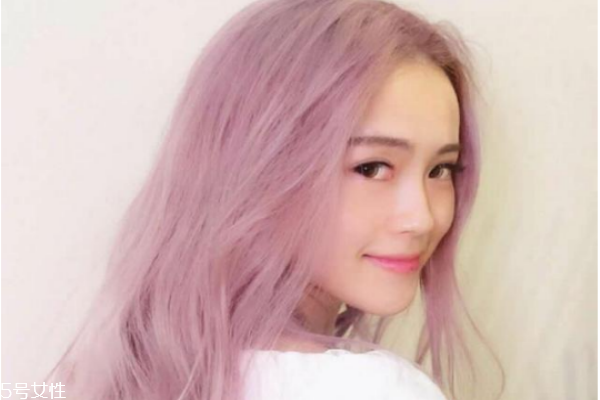 燙染后頭發(fā)怎么護(hù)理 染燙的錯(cuò)誤舉措 燙染后頭發(fā)怎么護(hù)理 染燙的錯(cuò)誤舉措