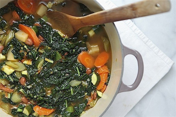 喝什么湯減肥又有營(yíng)養(yǎng) 燃燒脂肪排毒湯推薦 喝什么湯減肥又有營(yíng)養(yǎng) 燃燒脂肪排毒湯推薦