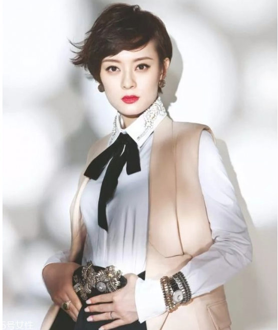 怎么畫眉毛顯臉小 pony示范圓臉眉毛畫法 怎么畫眉毛顯臉小 pony示范圓臉眉毛畫法