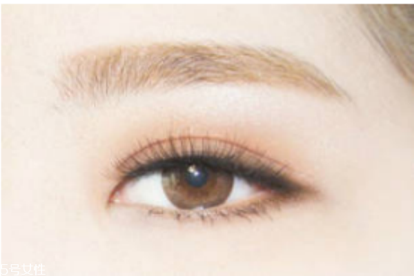 怎樣畫眉毛不會顯得老 眉毛畫錯很顯老 怎樣畫眉毛不會顯得老 眉毛畫錯很顯老