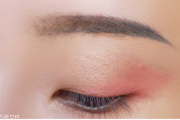 古風(fēng)女子妝容教程圖解 古風(fēng)妝容圖片 古風(fēng)女子妝容教程圖解 古風(fēng)妝容圖片