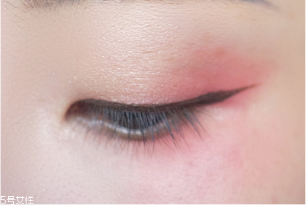 古風(fēng)女子妝容教程圖解 古風(fēng)妝容圖片 古風(fēng)女子妝容教程圖解 古風(fēng)妝容圖片