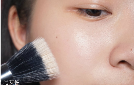 古風(fēng)女子妝容教程圖解 古風(fēng)妝容圖片 古風(fēng)女子妝容教程圖解 古風(fēng)妝容圖片