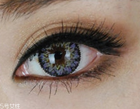怎樣畫眼線顯眼睛大 超簡單大眼妝畫法 怎樣畫眼線顯眼睛大 超簡單大眼妝畫法