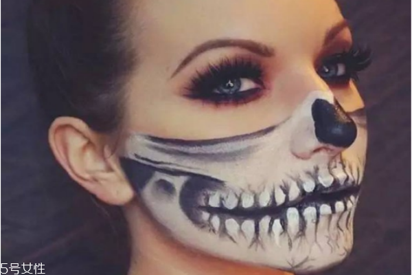 萬(wàn)圣節(jié)妝容有哪些 萬(wàn)圣節(jié)簡(jiǎn)單妝容 萬(wàn)圣節(jié)妝容有哪些 萬(wàn)圣節(jié)簡(jiǎn)單妝容