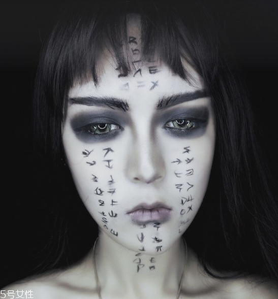 萬(wàn)圣節(jié)妝容有哪些 萬(wàn)圣節(jié)簡(jiǎn)單妝容 萬(wàn)圣節(jié)妝容有哪些 萬(wàn)圣節(jié)簡(jiǎn)單妝容