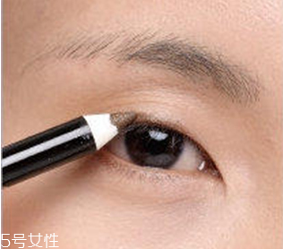 丹鳳眼怎么畫眼妝 丹鳳眼化妝教程 丹鳳眼怎么畫眼妝 丹鳳眼化妝教程