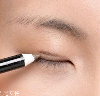 丹鳳眼怎么畫眼妝 丹鳳眼化妝教程 丹鳳眼怎么畫眼妝 丹鳳眼化妝教程