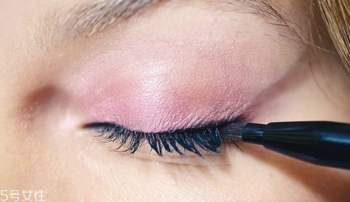 丹鳳眼怎么畫眼妝 丹鳳眼化妝教程 丹鳳眼怎么畫眼妝 丹鳳眼化妝教程