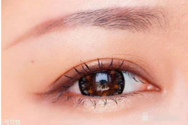 怎么涂睫毛膏不會有蒼蠅腿 5個常見的睫毛膏使用誤區(qū) 怎么涂睫毛膏不會有蒼蠅腿 5個常見的睫毛膏使用誤區(qū)