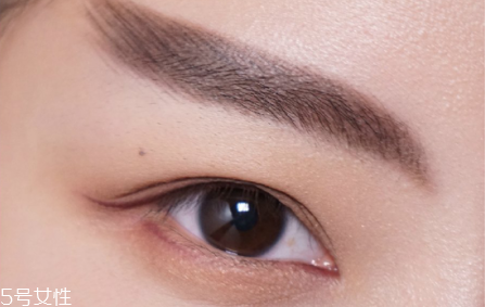 古風(fēng)女子妝容教程圖解 古風(fēng)妝容圖片 古風(fēng)女子妝容教程圖解 古風(fēng)妝容圖片