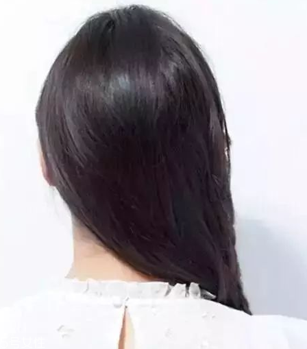 燙發(fā)怎么扎好看 最新長卷發(fā)扎法教程 燙發(fā)怎么扎好看 最新長卷發(fā)扎法教程