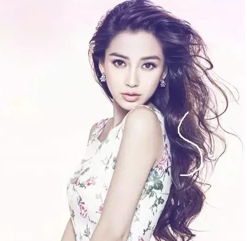 燙發(fā)怎么扎好看 最新長卷發(fā)扎法教程 燙發(fā)怎么扎好看 最新長卷發(fā)扎法教程