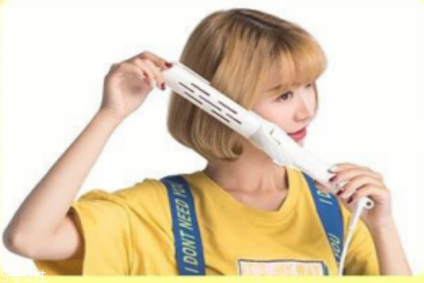 怎么用卷發(fā)棒卷內扣 輕松燙優(yōu)雅波波頭發(fā)型 怎么用卷發(fā)棒卷內扣 輕松燙優(yōu)雅波波頭發(fā)型