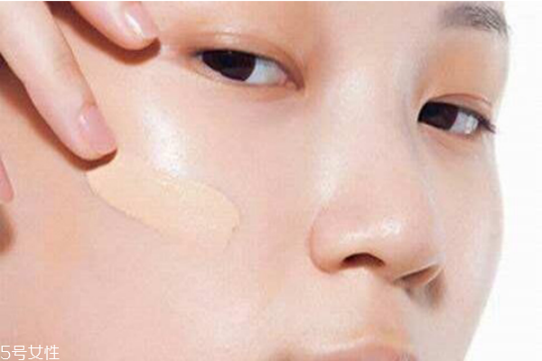 冬天要用隔離嗎 秋冬用隔離霜的好處 冬天要用隔離嗎 秋冬用隔離霜的好處