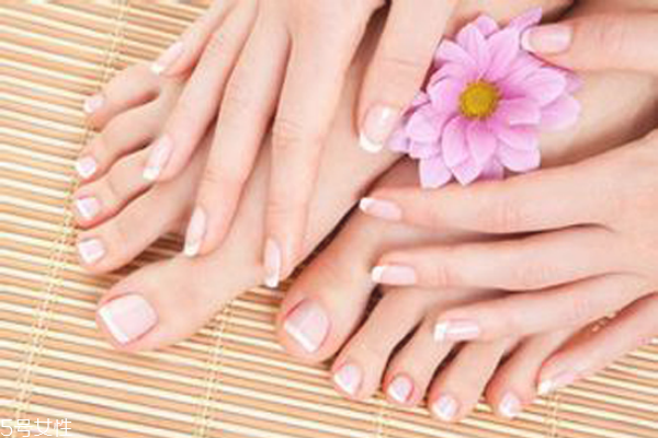 冬天怕冷怎么辦 冬天手腳冰涼的原因 冬天怕冷怎么辦 冬天手腳冰涼的原因