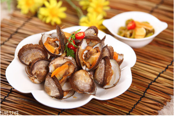 手腳冰涼缺什么 哪些人最易手冷腳冰 手腳冰涼缺什么 哪些人最易手冷腳冰