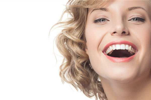 冬天鼻子凍紅了怎么辦 冬天鼻子紅的原因 冬天鼻子凍紅了怎么辦 冬天鼻子紅的原因