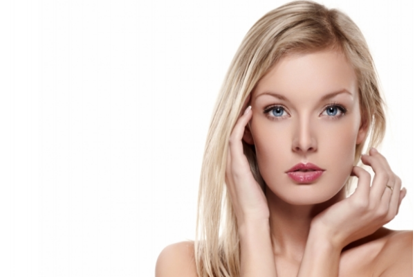 粉底液適合什么年齡 冬天用的粉底液推薦 粉底液適合什么年齡 冬天用的粉底液推薦