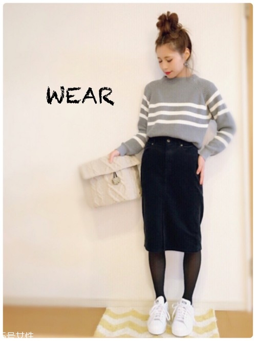 燈芯絨裙子配什么上衣 燈芯絨裙子上衣搭配圖片 燈芯絨裙子配什么上衣 燈芯絨裙子上衣搭配圖片