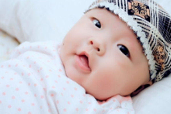 寶寶手指脫皮是怎么回事 寶寶手指脫皮是怎么回事